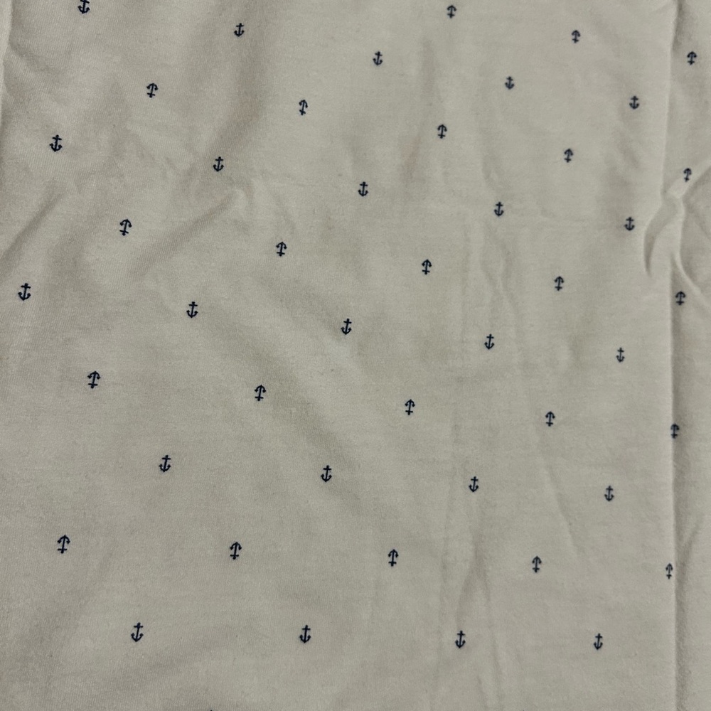 Men’s Old Navy tshirt - Picture 4 of 5
